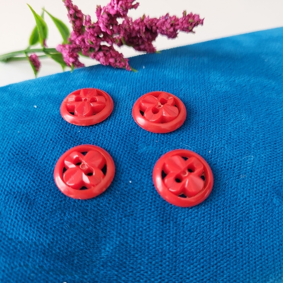 Vintage Round Red Plastic Flat Cross Cutout Design Sewing Buttons ~ 4 Pieces - Picture 9 of 13